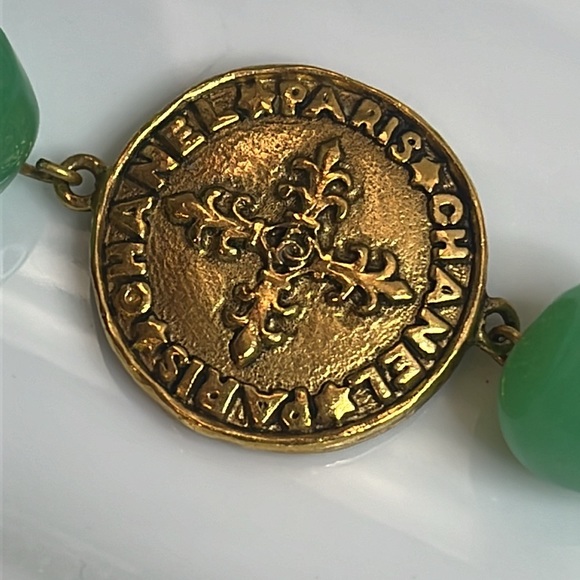 CHANEL VINTAGE 80’s -Rare Chanel Auction piece - Picture 10 of 10